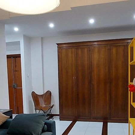 Appartement Giulia Town House Tra Citta E Mare à Salernes Extérieur photo