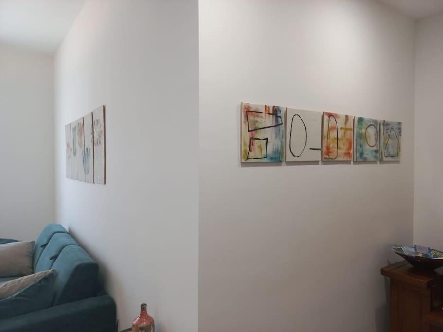 Appartement Giulia Town House Tra Citta E Mare à Salernes Extérieur photo