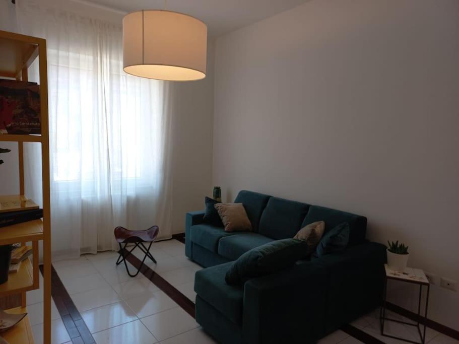 Appartement Giulia Town House Tra Citta E Mare à Salernes Extérieur photo