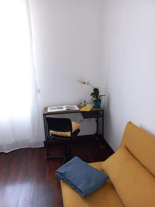 Appartement Giulia Town House Tra Citta E Mare à Salernes Extérieur photo